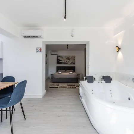 Luxe 2 By Pikhost Apartmán Shkodër