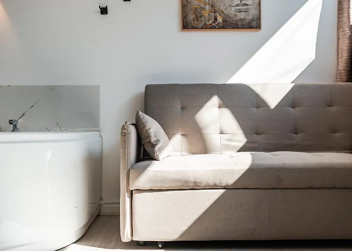 Luxe 2 By Pikhost * Shkodër